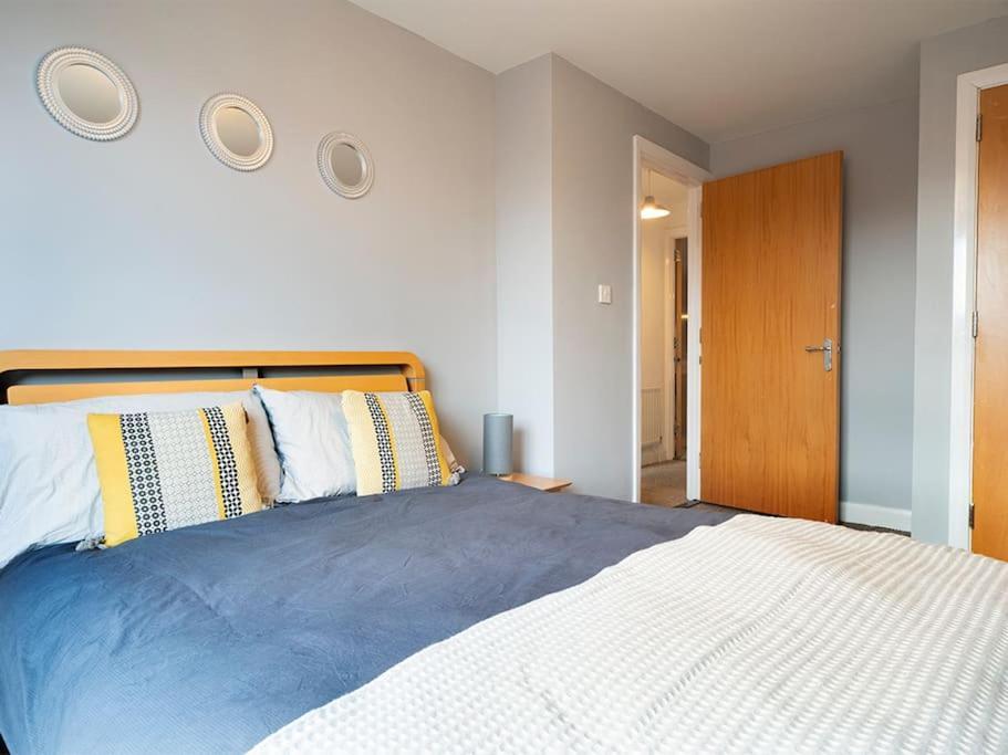 Lovely 2 Bedroom Apt At Ormeau Park W/ Free Parking Belfast Luaran gambar